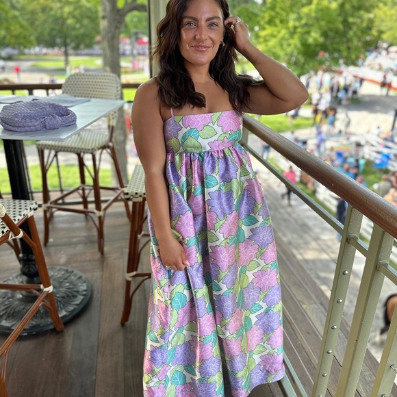 Meet your Posher, Taylor - Picture 3 of 3